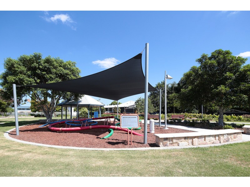 2/61 Park Road, Wooloowin QLD 4030