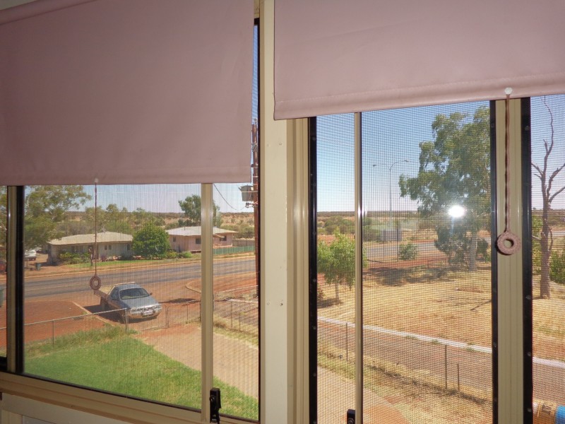 13 Main Street, Meekatharra WA 6642