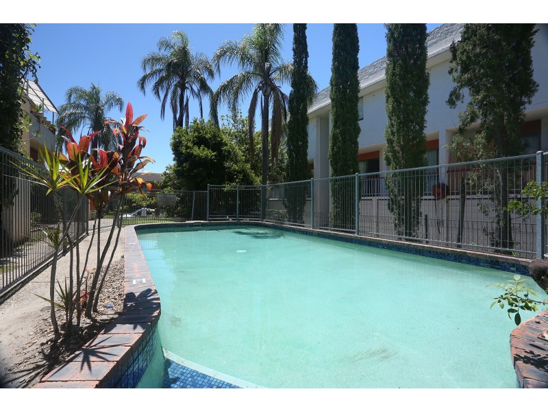 3/10 Duet Drive, Mermaid Waters QLD 4218