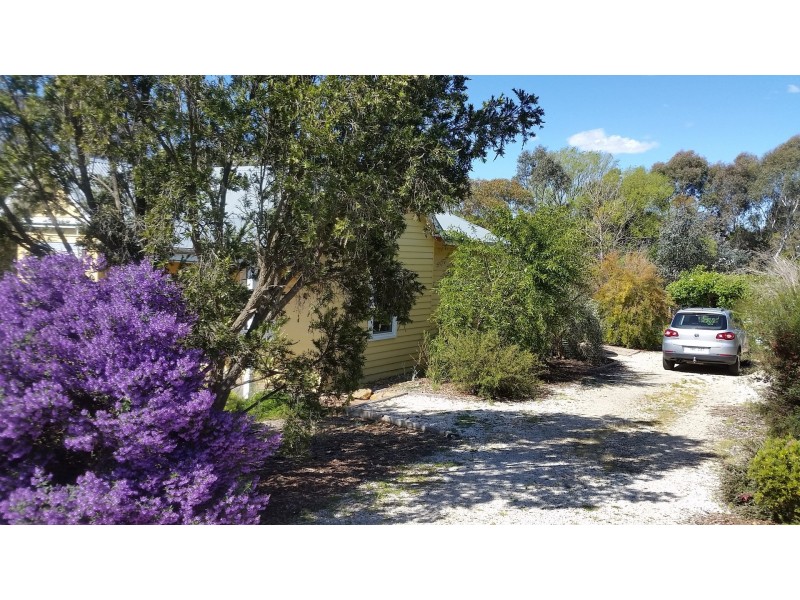 12 Sheehan Street, Castlemaine VIC 3450