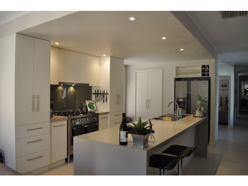 36 Waterview Drive, White Hills VIC 3550