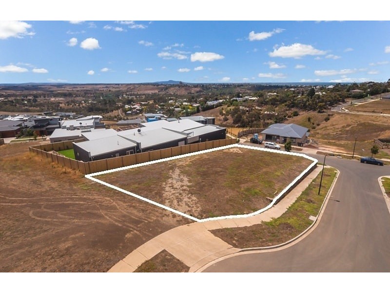 7-8 Chalon Court, Highton VIC 3216