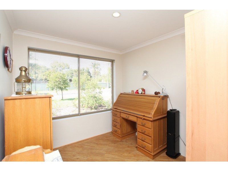 18 Wendowie Place, Serpentine WA 6125