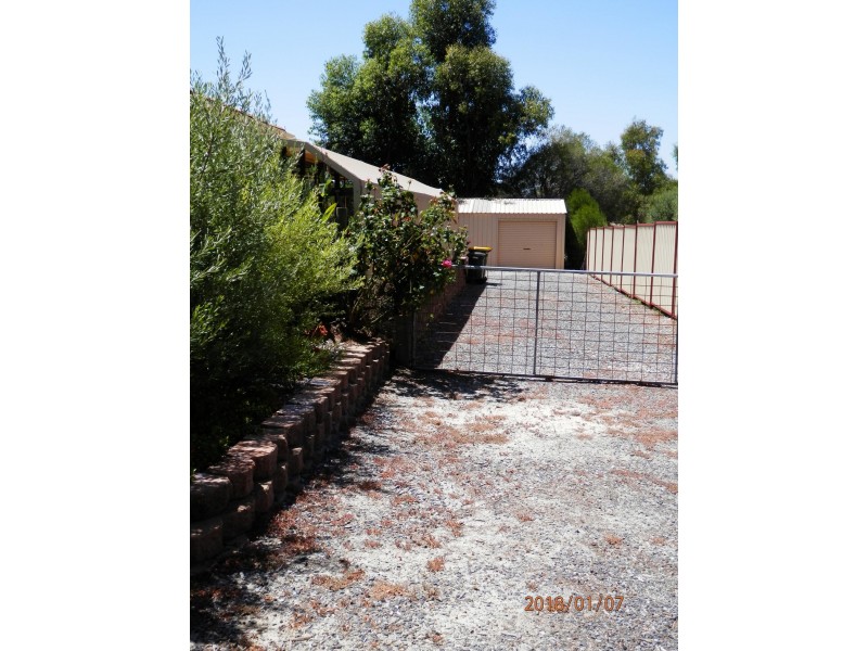 18 Wendowie Place, Serpentine WA 6125