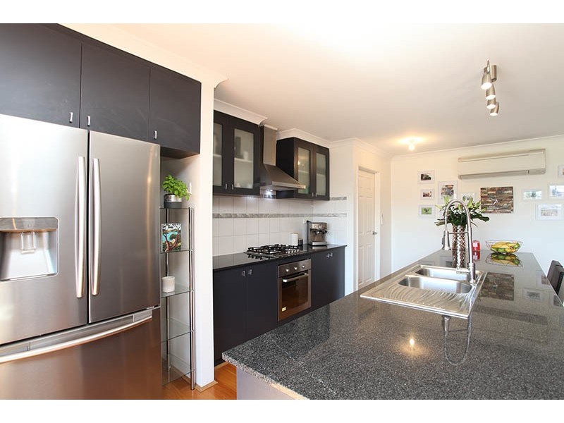 26 Januk Turn, South Guildford WA 6055