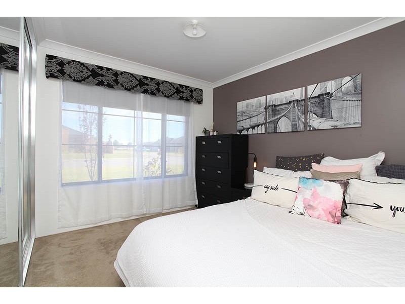 26 Januk Turn, South Guildford WA 6055