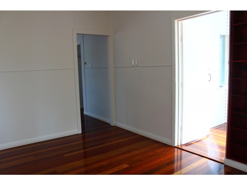 90 Russell St, Maryborough QLD 4650