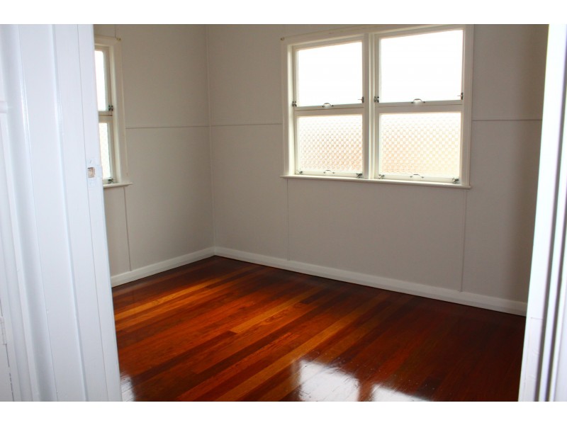 90 Russell St, Maryborough QLD 4650