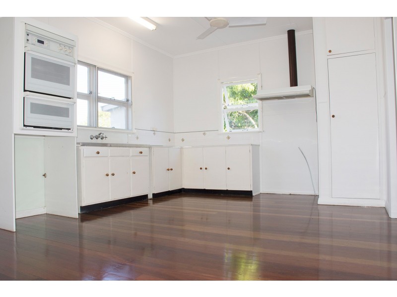 90 Russell St, Maryborough QLD 4650