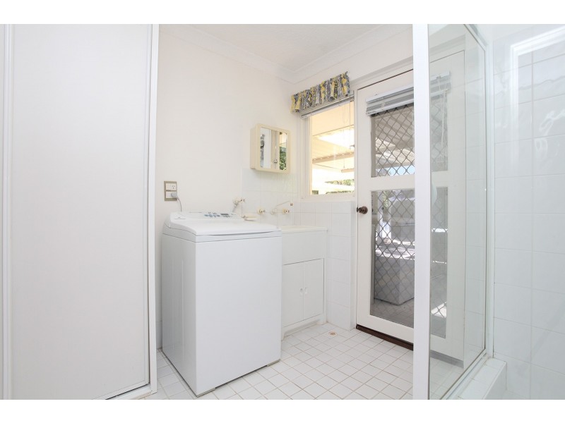 14 Lakeview Place, Bibra Lake WA 6163