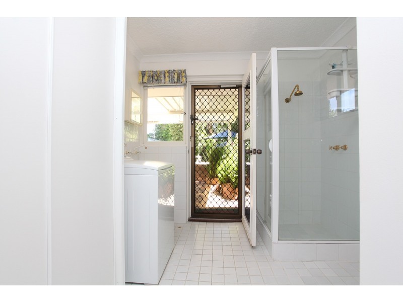 14 Lakeview Place, Bibra Lake WA 6163