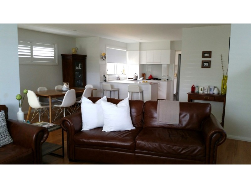 1/11 White St, East Gosford NSW 2250