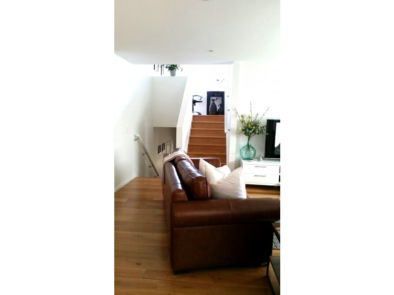 1/11 White St, East Gosford NSW 2250