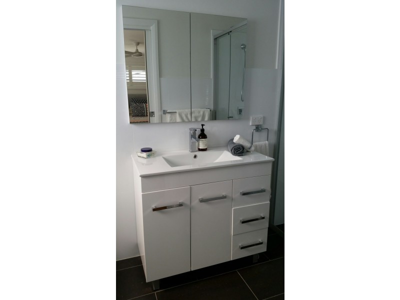 1/11 White St, East Gosford NSW 2250