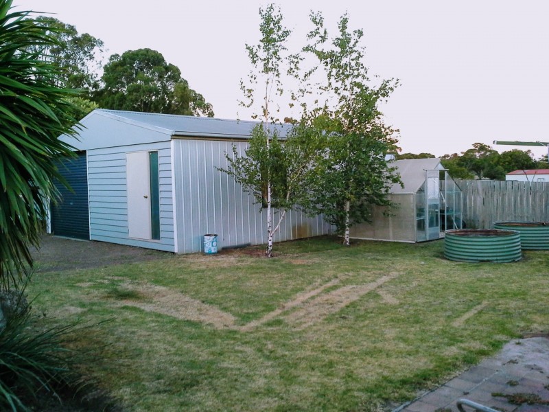 13 Gordon Street, Heyfield VIC 3858