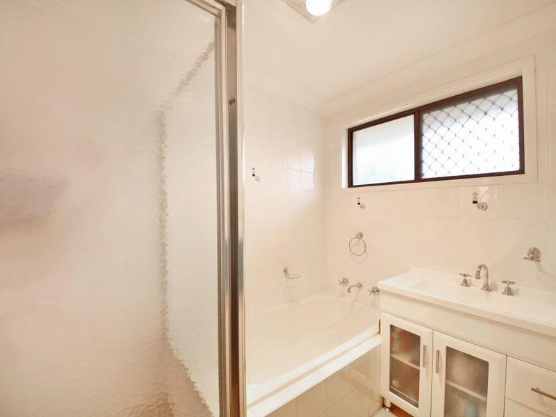 43 Woodcourt Street, Ambarvale NSW 2560