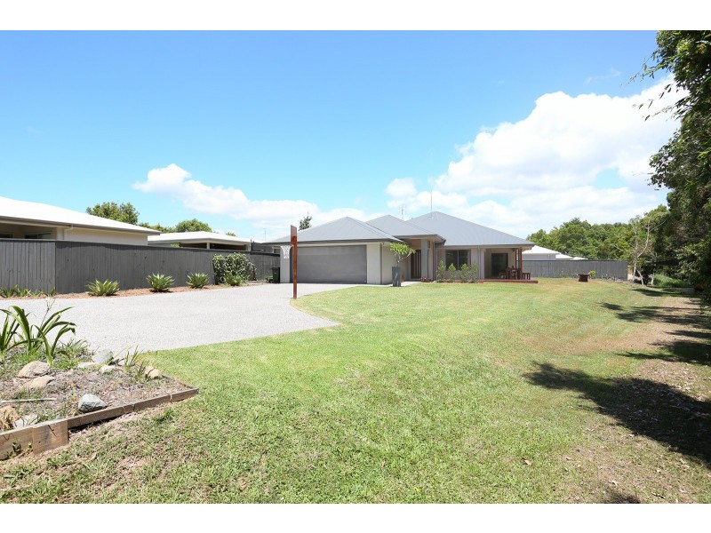 10 Honey Myrtle Road, Noosa Heads QLD 4567