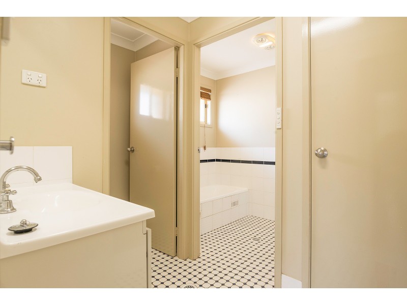 21 Beaton Avenue, Raymond Terrace NSW 2324