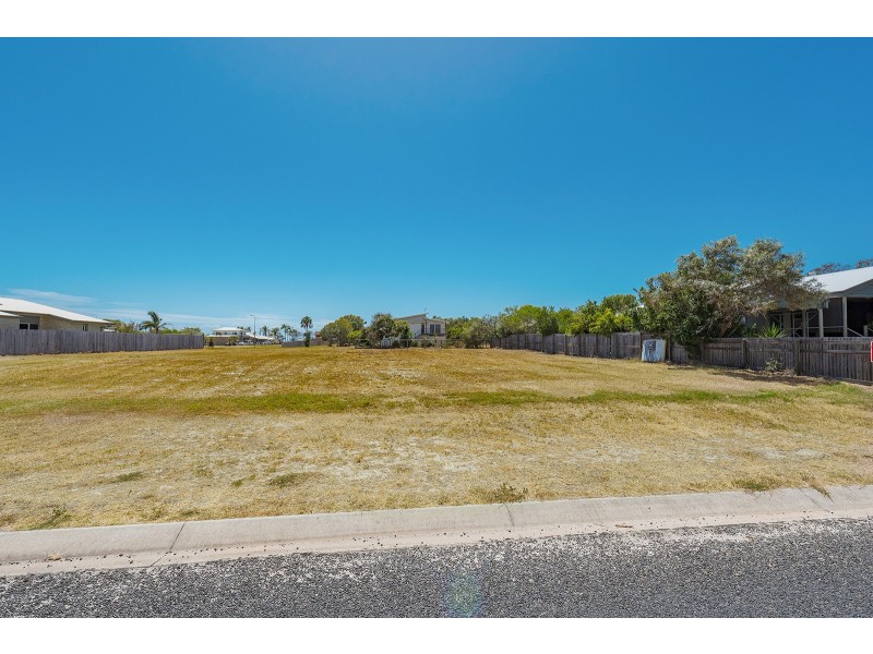 20 First Avenue, Woodgate QLD 4660