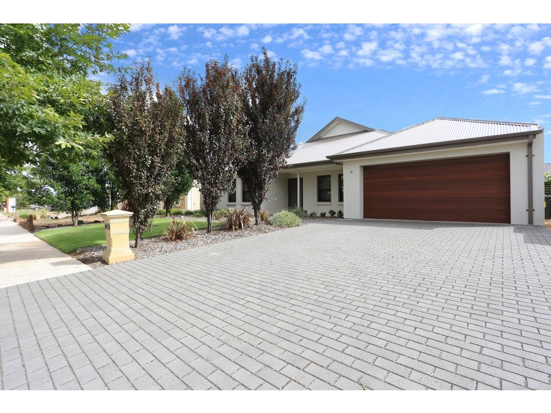 13 Yattarna Cres, Nuriootpa SA 5355