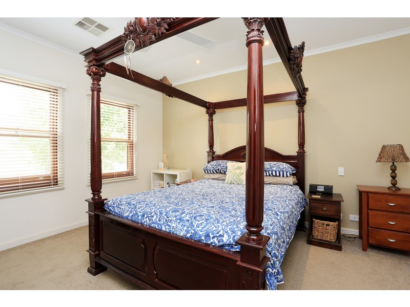 13 Yattarna Cres, Nuriootpa SA 5355