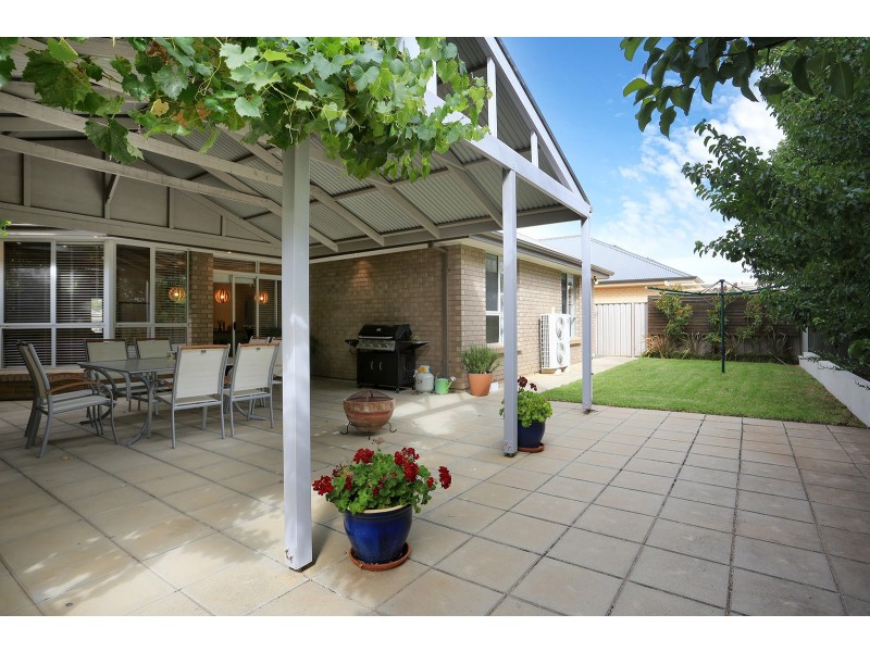 13 Yattarna Cres, Nuriootpa SA 5355