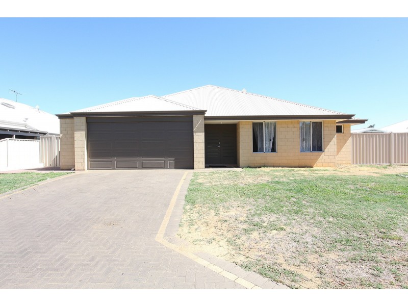 8 Atkinson Road, Burekup WA 6227