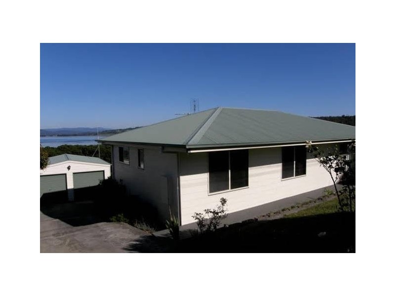 8 Kiama Parade, Akaroa TAS 7216