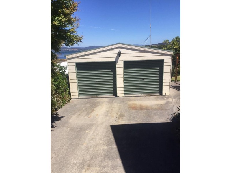 8 Kiama Parade, Akaroa TAS 7216