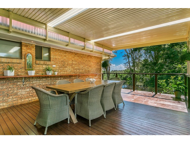 4 Wirree Drive, Ocean Shores NSW 2483