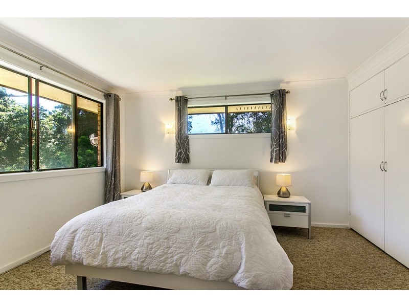 4 Wirree Drive, Ocean Shores NSW 2483