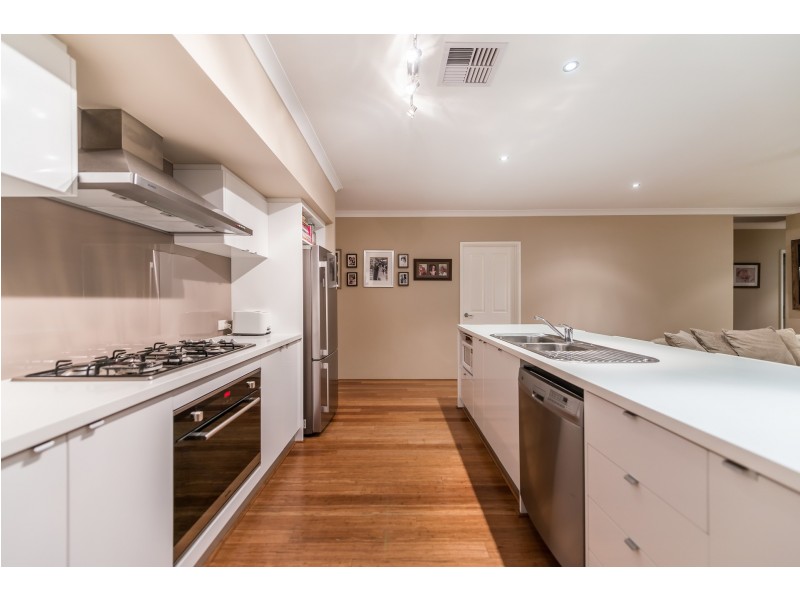 42 Veronica Parkway, Stirling WA 6021