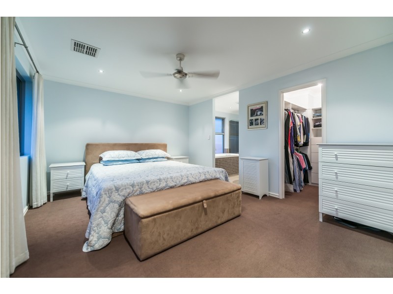 42 Veronica Parkway, Stirling WA 6021