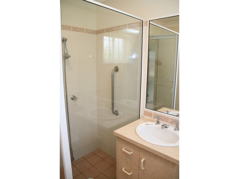 2/60 Ridge Street, Merewether NSW 2291