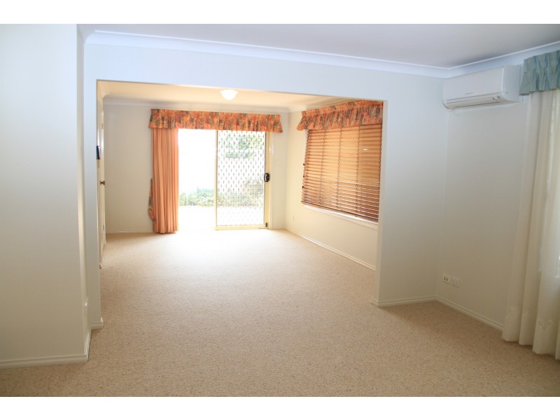 2/60 Ridge Street, Merewether NSW 2291