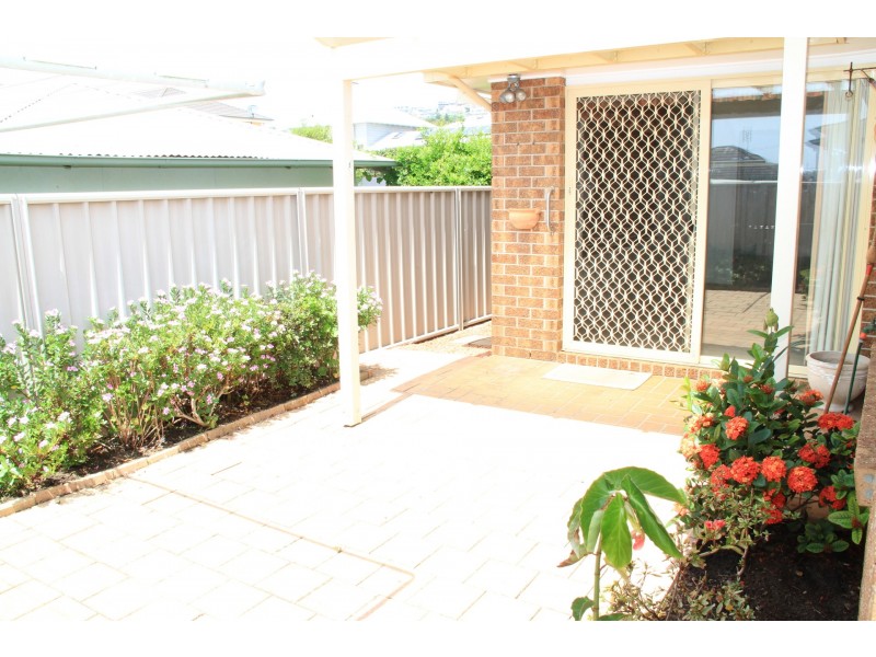 2/60 Ridge Street, Merewether NSW 2291