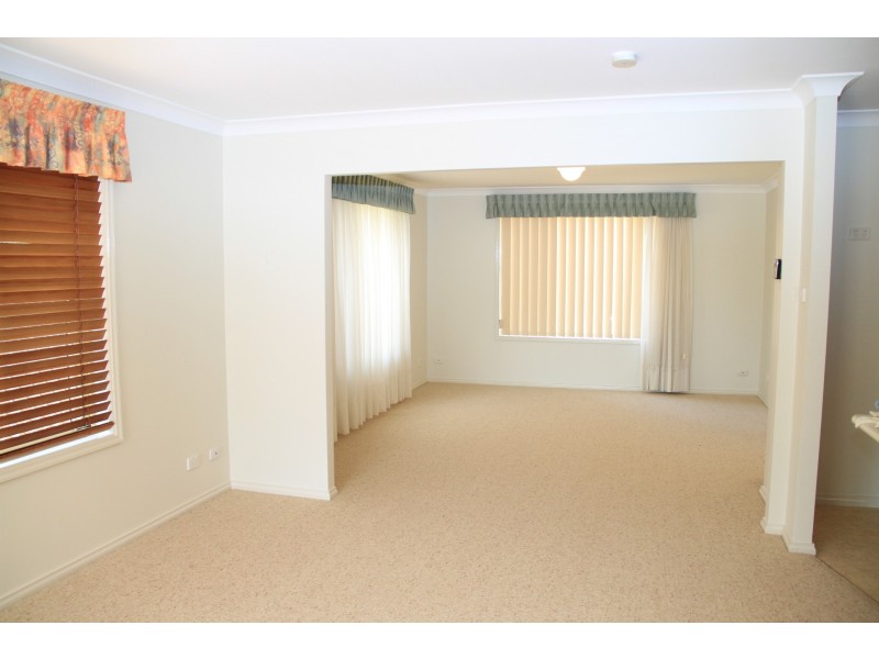 2/60 Ridge Street, Merewether NSW 2291