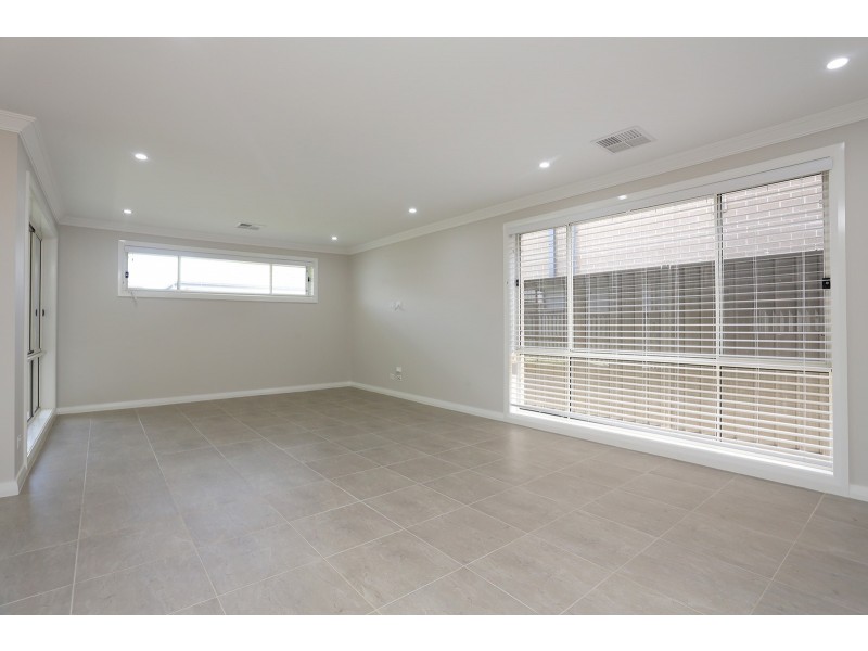 14 Penstock Street, Denham Court NSW 2565