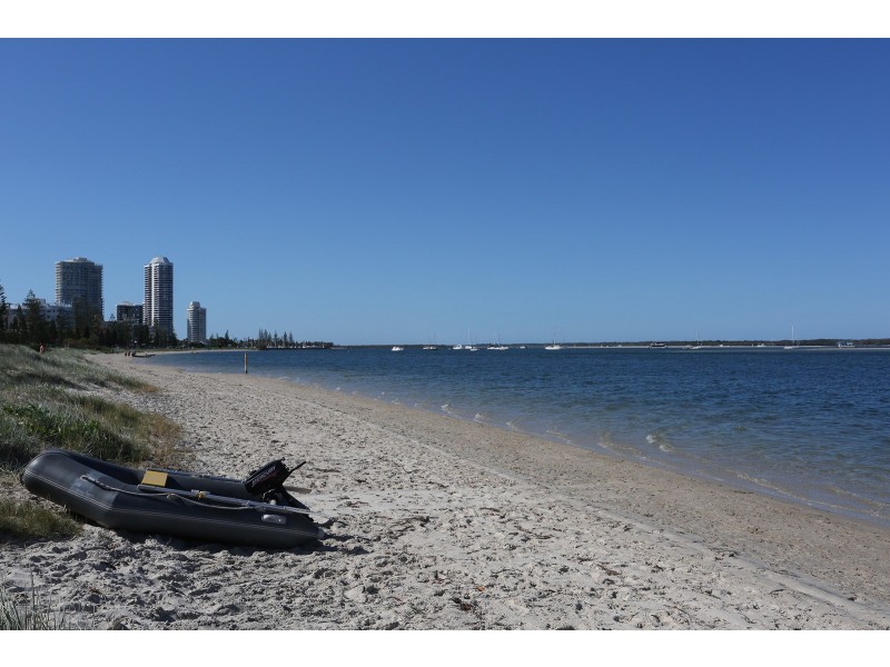 2/458 Marine Parade, Biggera Waters QLD 4216