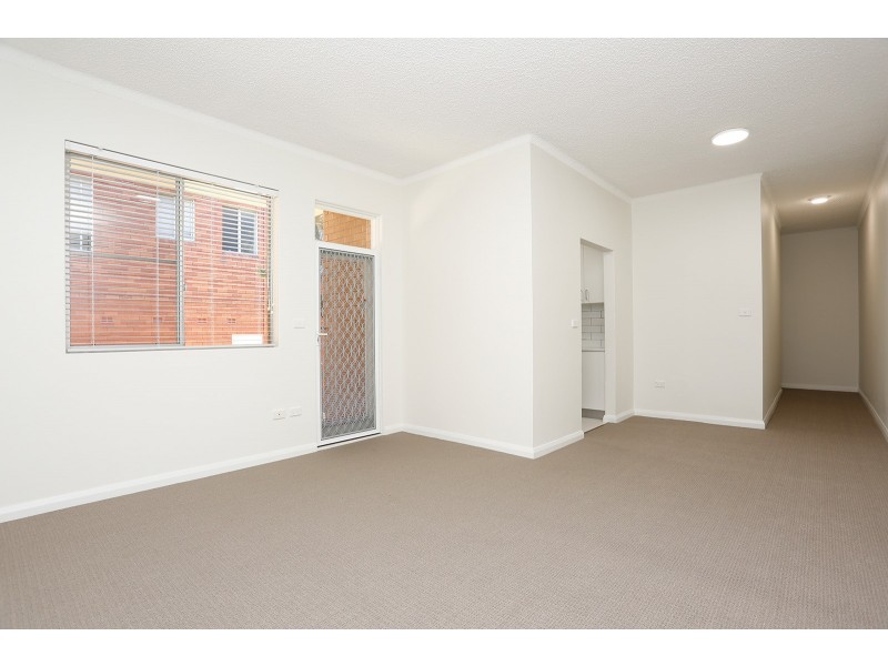 2/4 Rossi Street, South Hurstville NSW 2221