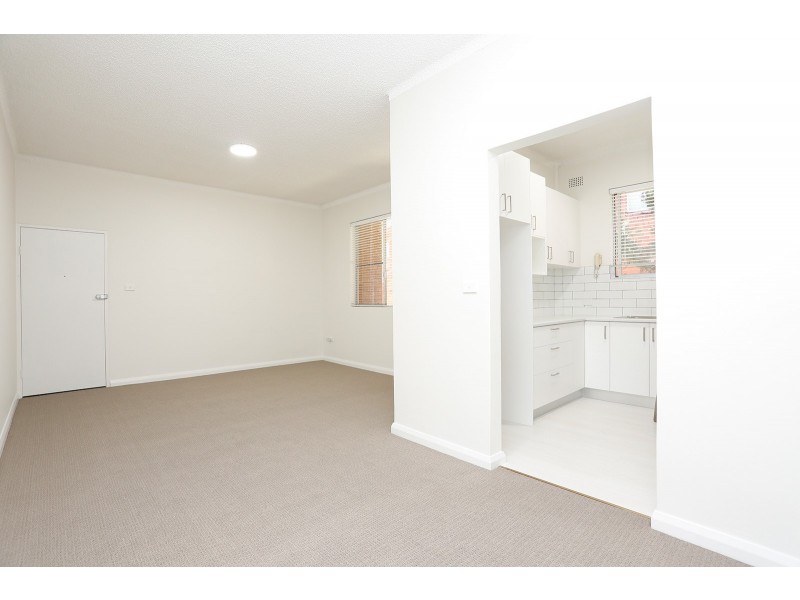 2/4 Rossi Street, South Hurstville NSW 2221