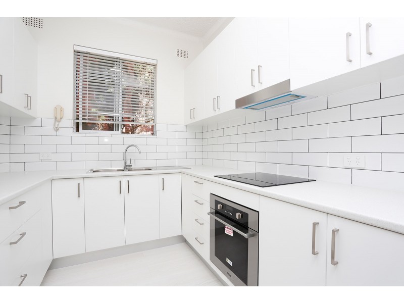 2/4 Rossi Street, South Hurstville NSW 2221