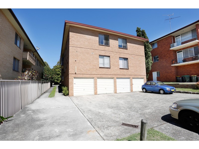 2/4 Rossi Street, South Hurstville NSW 2221