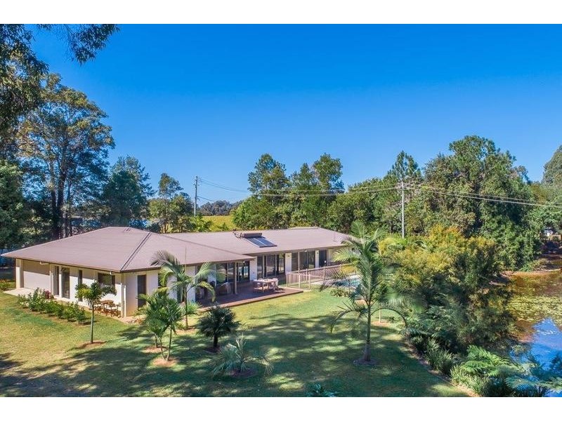 43 Highland Drive, Lake Macdonald QLD 4563