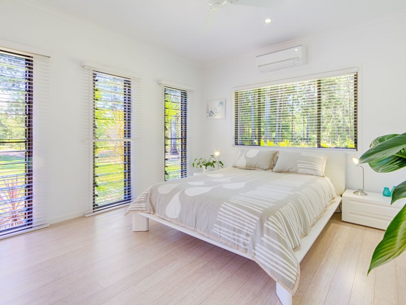 43 Highland Drive, Lake Macdonald QLD 4563