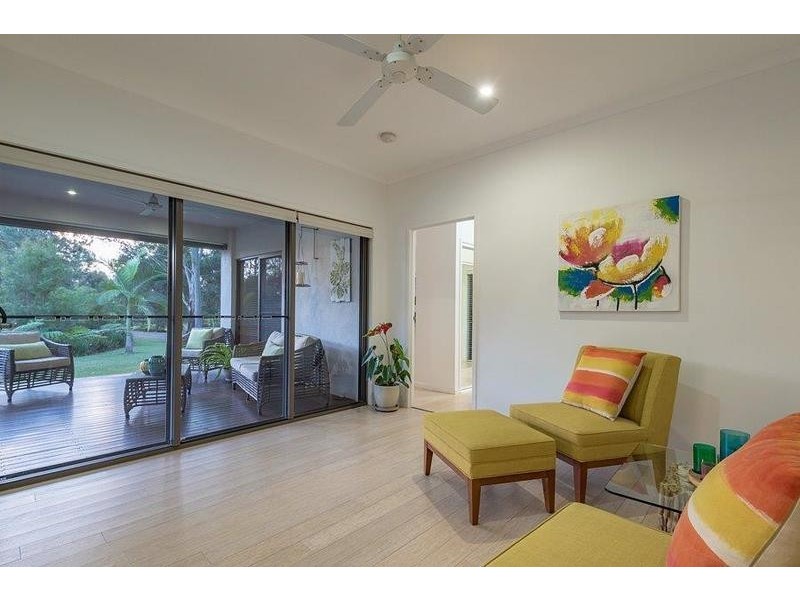 43 Highland Drive, Lake Macdonald QLD 4563