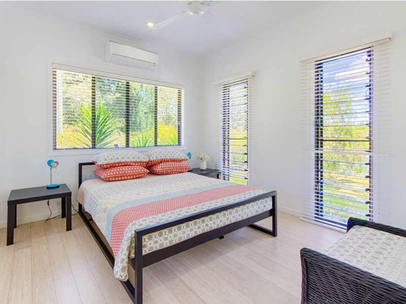 43 Highland Drive, Lake Macdonald QLD 4563