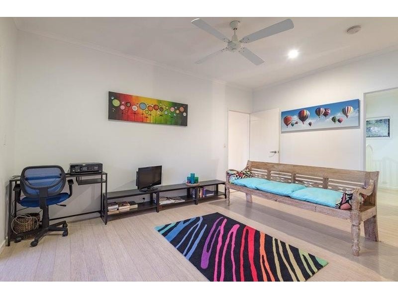 43 Highland Drive, Lake Macdonald QLD 4563