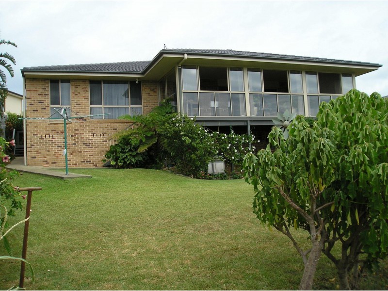 8 MADDEN PLACE, Cumbalum NSW 2478