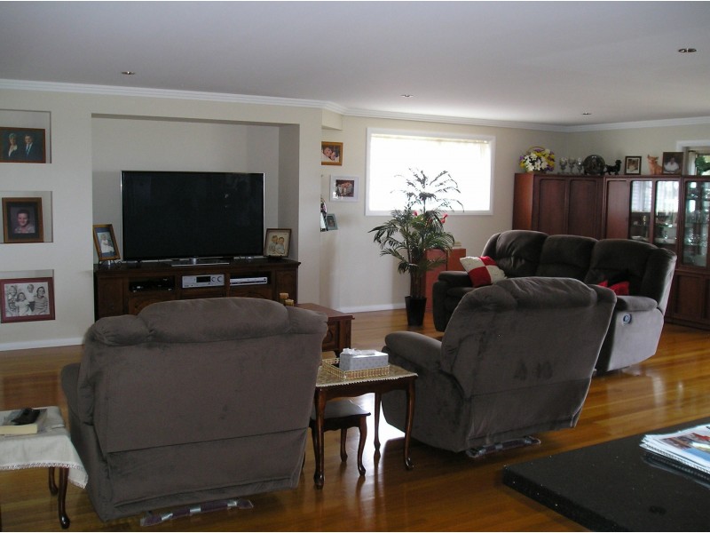 8 MADDEN PLACE, Cumbalum NSW 2478